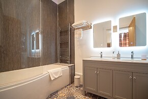 Gordonston Apartments