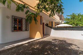 3055 Villetta Sunset by Barbarhouse