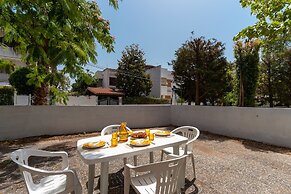 3055 Villetta Sunset by Barbarhouse