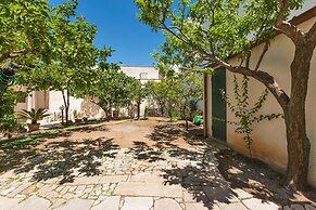 2341 Villino Salsedine by Barbarhouse