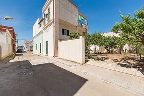 2341 Villino Salsedine by Barbarhouse