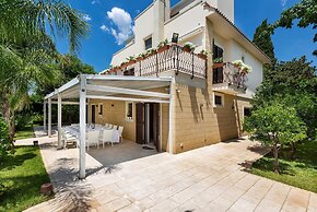 3111 Villa Carra by Perle di Puglia