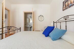 2486 Appartamento Arcobaleno by Barbarhouse