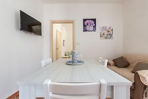 2486 Appartamento Arcobaleno by Barbarhouse