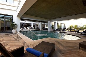 Lescure Business Hôtel and SPA