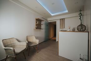 Kahlua Sea View Suites