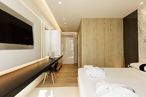 Kahlua Sea View Suites