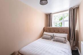 Beautiful 2-bed House in Egremont Milo's Place