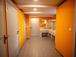 Banana's Camp - Hostel