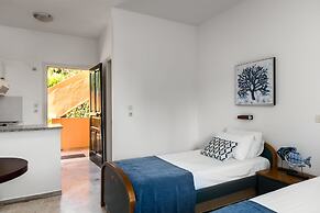 Nikiforos Apartments by Konnect, Mesongi