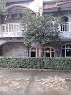 Taj Mahal hotel