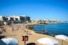 Cozy Couples Apartment in Qawra