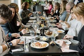 Holiday Inn & Suites Geelong by IHG