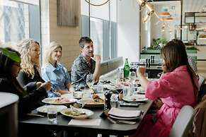 Holiday Inn & Suites Geelong by IHG