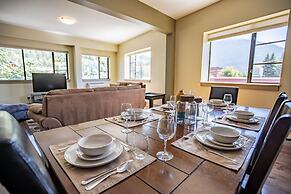 Selkirk Snug by Revelstoke Vacations