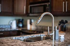 Selkirk Snug by Revelstoke Vacations