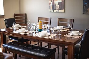 Selkirk Snug by Revelstoke Vacations