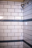 Selkirk Snug by Revelstoke Vacations