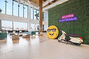 Fuwairit Kite Beach, Tapestry Collection By Hilton