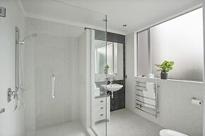 Central Executive Parnell Designer Home