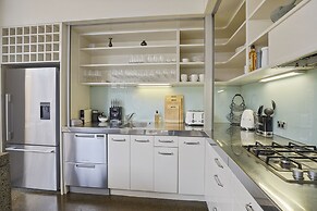 Central Executive Parnell Designer Home