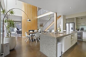 Central Executive Parnell Designer Home