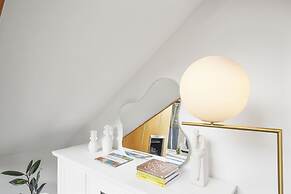 Central Executive Parnell Designer Home