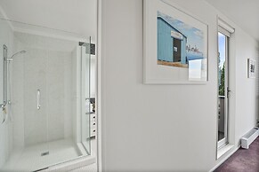 Central Executive Parnell Designer Home