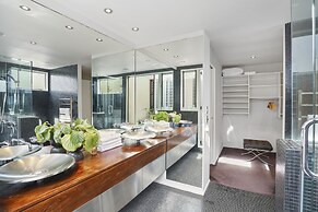 Central Executive Parnell Designer Home