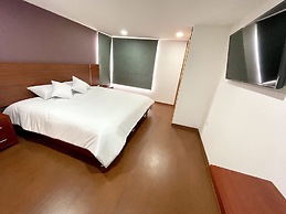 HOTEL HOME