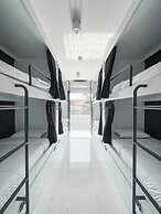 Shapel Hostel and Cafe