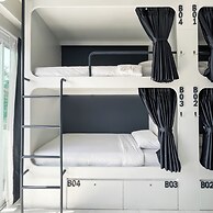 Shapel Hostel and Cafe