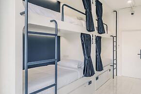 Shapel Hostel and Cafe