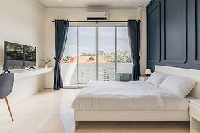 Shapel Hostel and Cafe