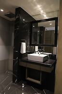 THE CRUZE PREMIUM BOUTIQUE HOTEL