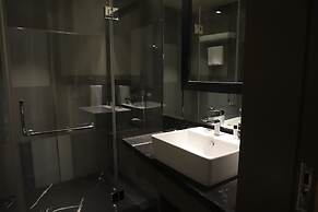 THE CRUZE PREMIUM BOUTIQUE HOTEL