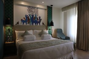 THE CRUZE PREMIUM BOUTIQUE HOTEL