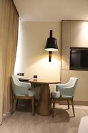 THE CRUZE PREMIUM BOUTIQUE HOTEL