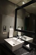 THE CRUZE PREMIUM BOUTIQUE HOTEL