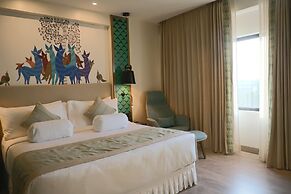 THE CRUZE PREMIUM BOUTIQUE HOTEL