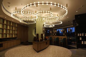 THE CRUZE PREMIUM BOUTIQUE HOTEL