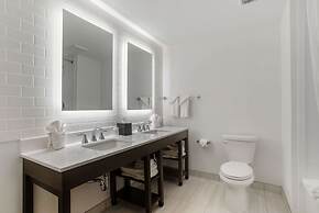 Comfort Inn & Suites Panama City Beach - Pier Park Area