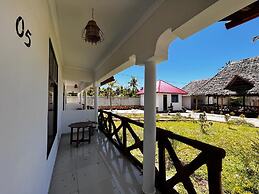 Balungi Bungalow & Restaurant