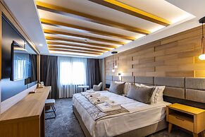 SARPINO MOUNTAIN HOTEL