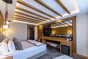 SARPINO MOUNTAIN HOTEL