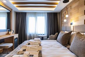 SARPINO MOUNTAIN HOTEL