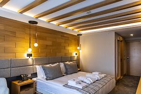 SARPINO MOUNTAIN HOTEL