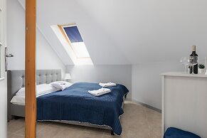 Sea Apartment Pobierowo by Renters