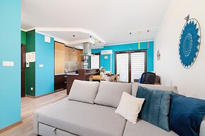 Kraków Apartment Szafrana by Renters