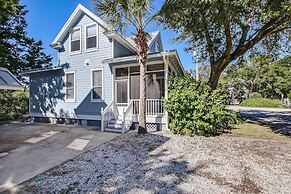 1016 San Fernando Street 3 Bedroom Home by RedAwning